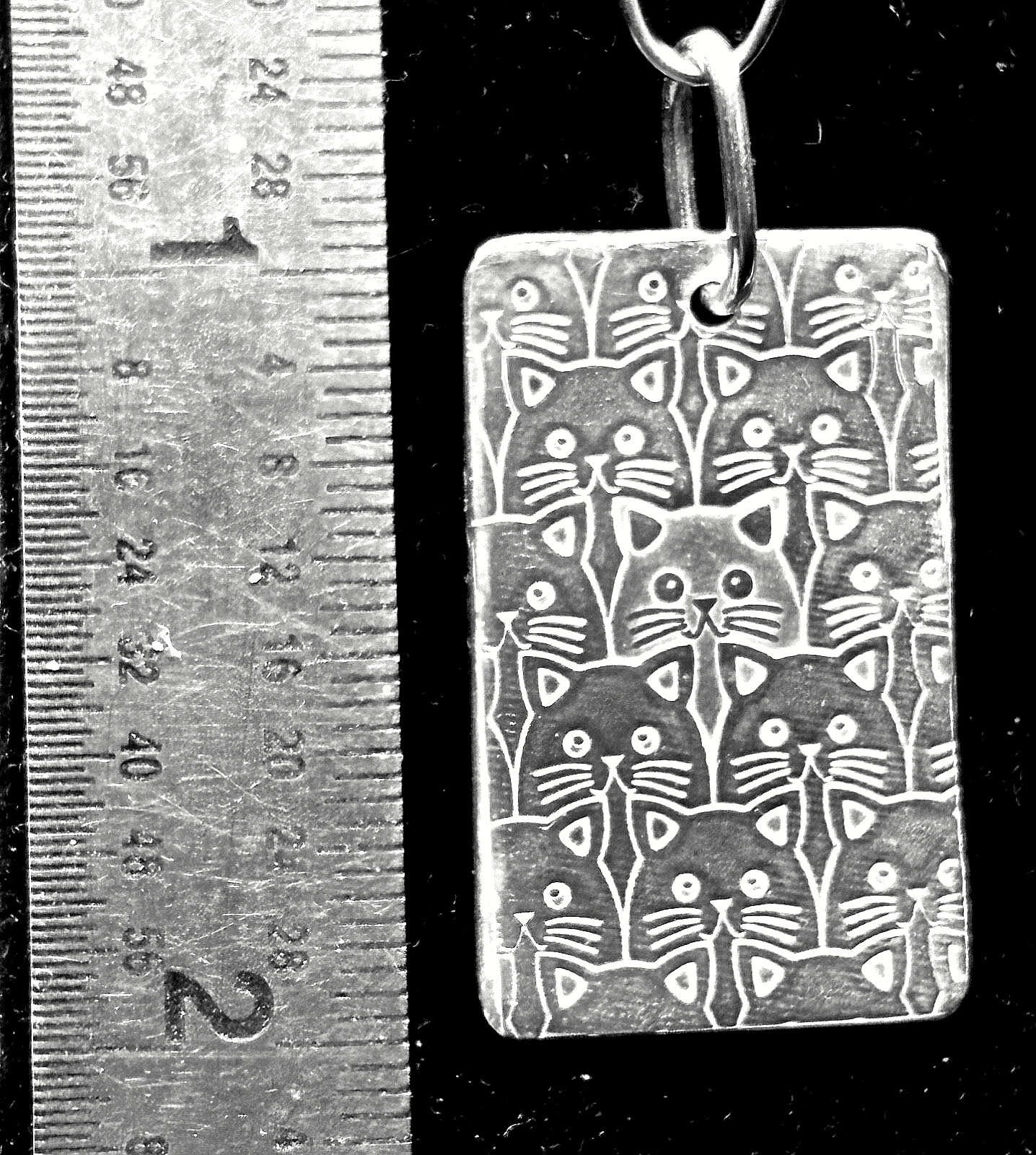 Hand Made 999. Fine pure Silver hiding cat Pendant