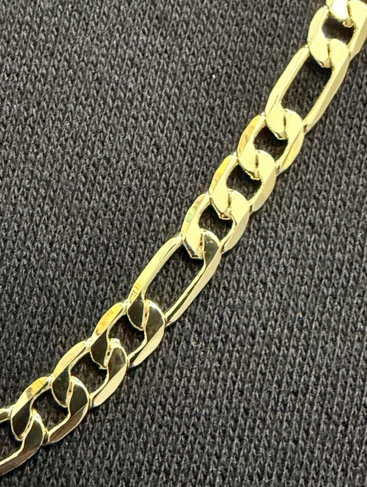 18k Yellow Gold Filled 6mm 24 Inch Figaro Chain Necklace Italy 750 Stamped New