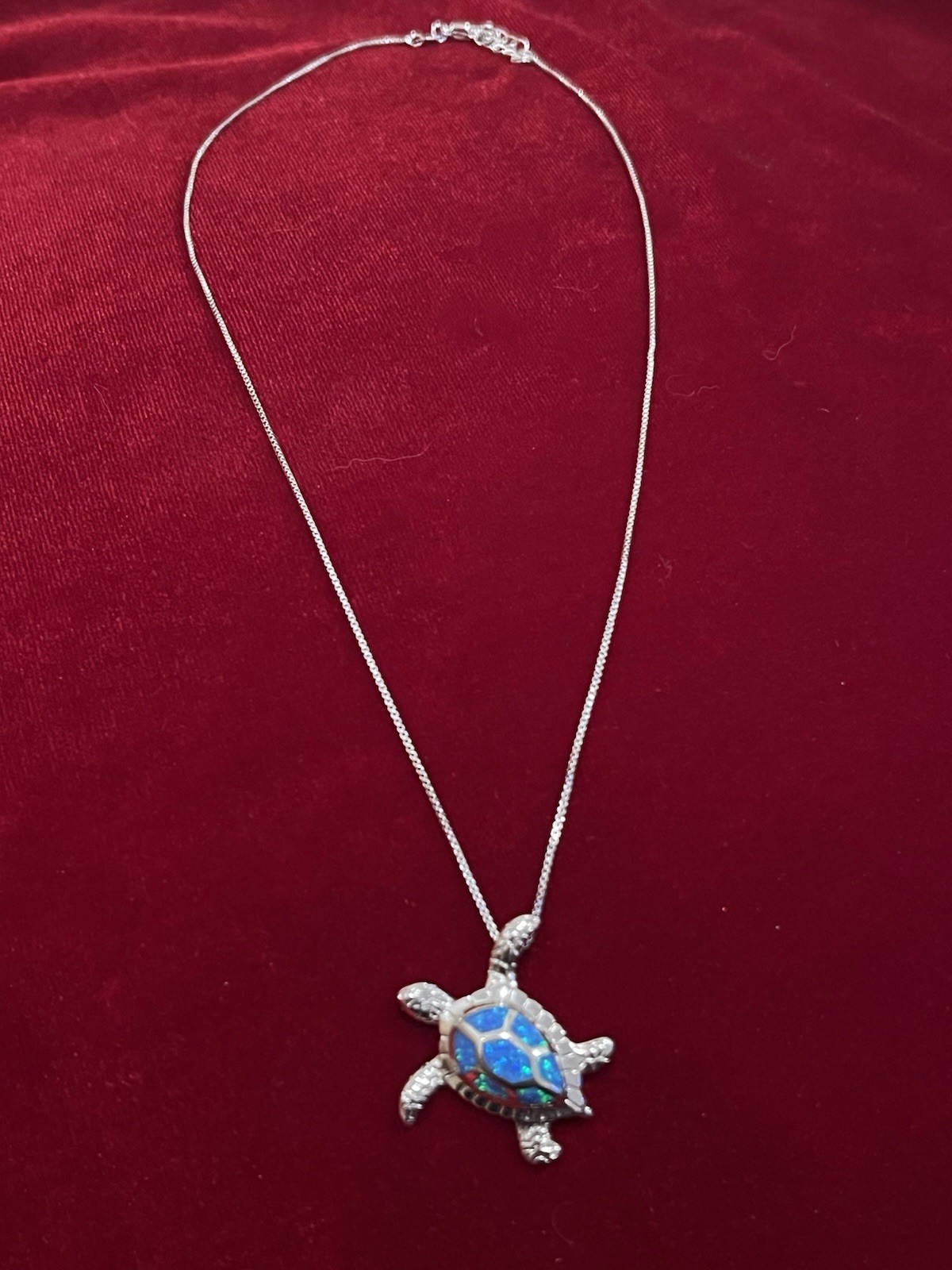 Sterling Silver 925 Hawaiian Turtle Pendant With Opals And Chain. 5.38 G