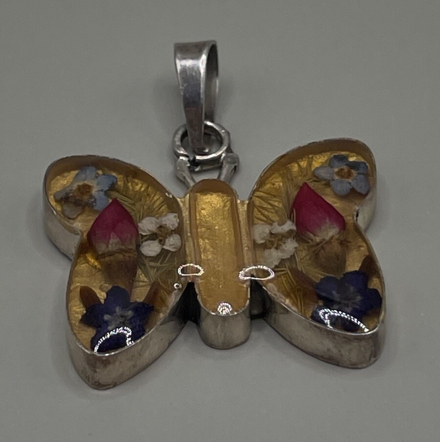 Women’s Pendant Sterling 925 Dried Pressed Floral Butterfly Resin 1.25”