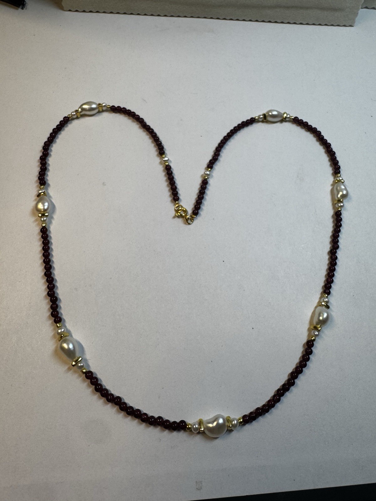 white pearl and garnet beaded 3-6mm necklace 925 sterling silver 21” bracelet