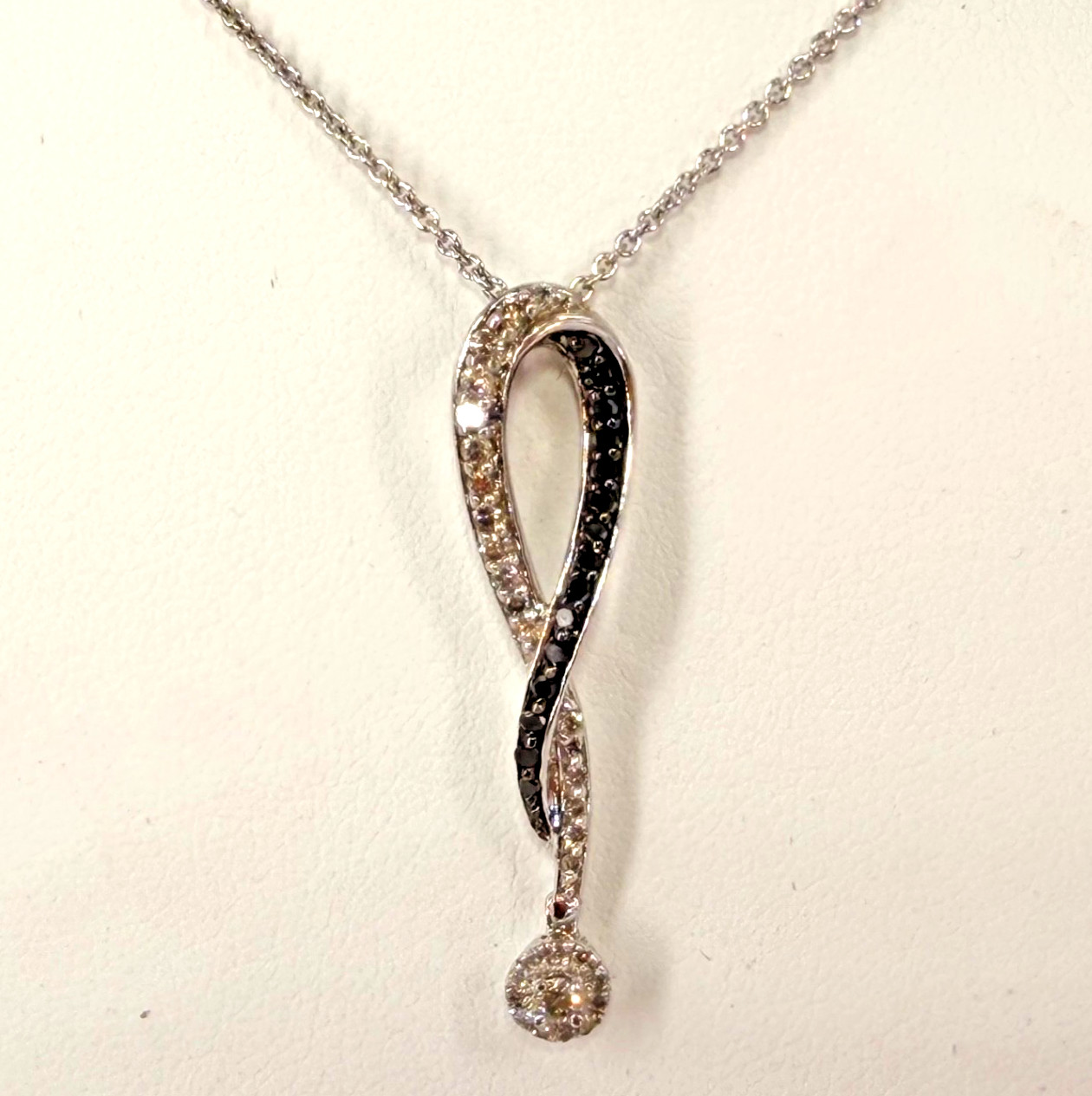 925 Sterling Silver Black & White Diamond Infinity Pendant Necklace 18″ TW 3.7g