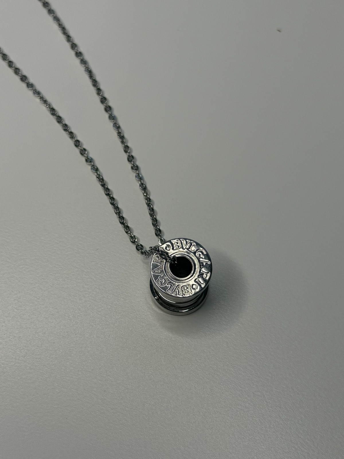 Authentic BVLGARI B.zero1 18K White Gold Spring Necklace 16” Made in Italy