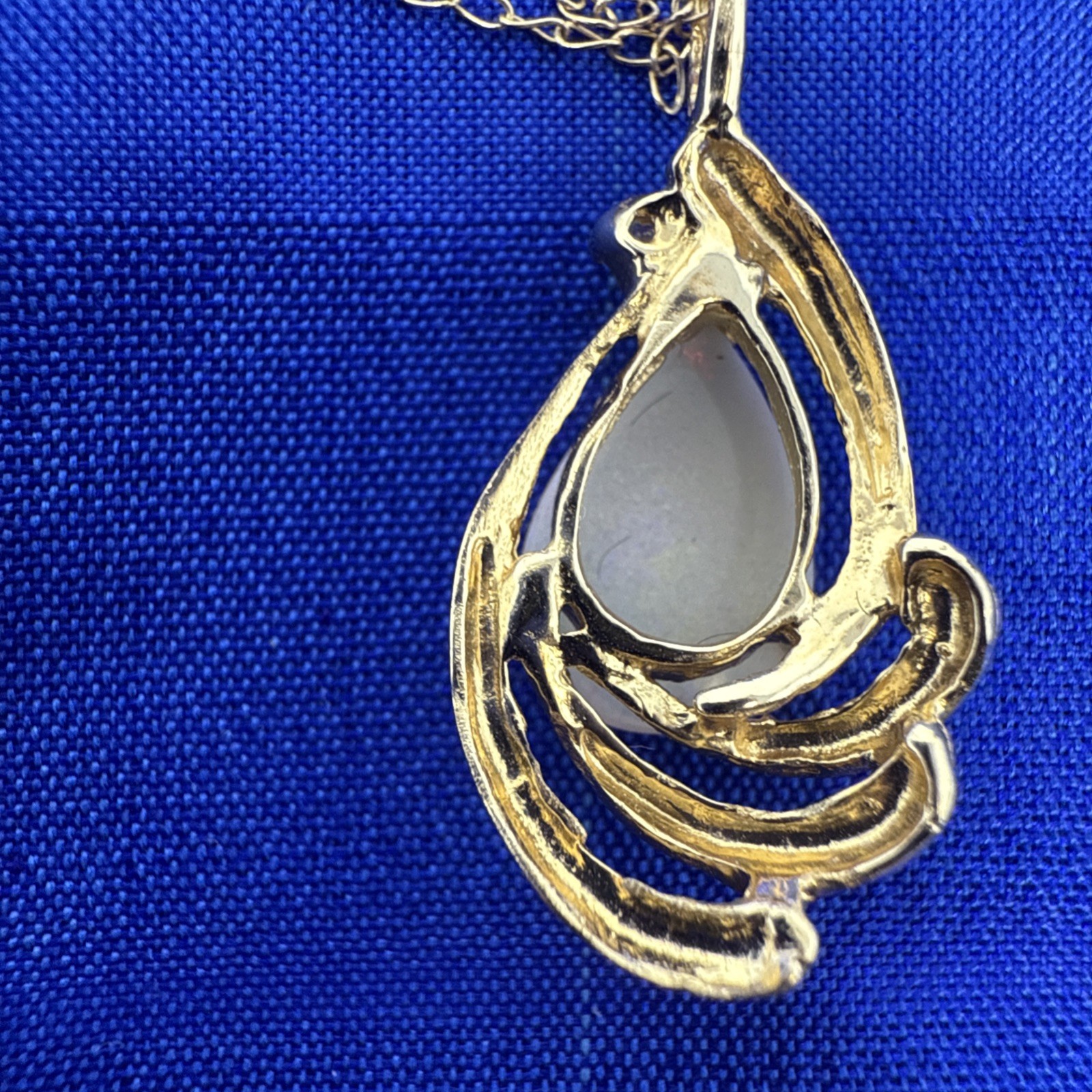 14KT Gold Genuine Natural Opal & Diamond Teardrop Pendant Necklace 16.25″ 1.98g