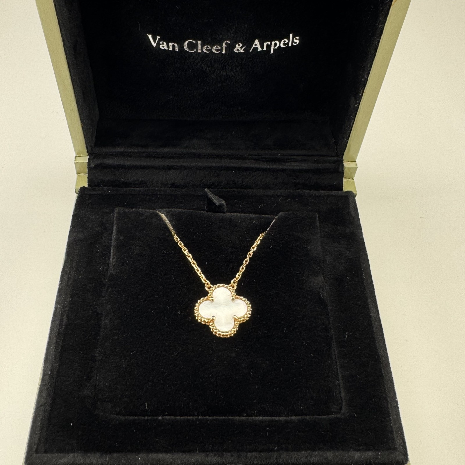 Van Cleef & Arpels Vintage Alhambra Necklace 750 Yellow Gold (VCARA45900) – 2012