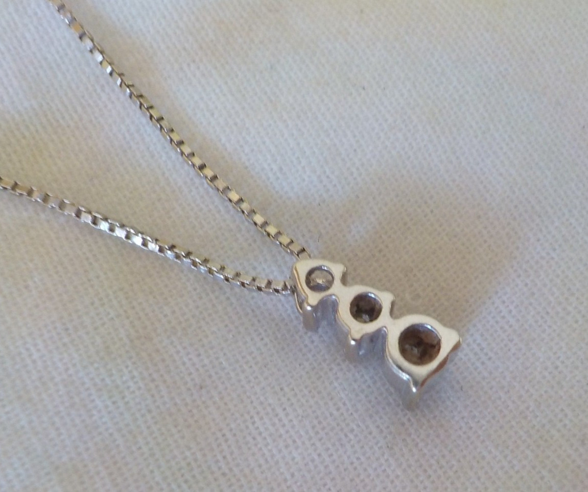 Petite 14K White Gold Three Stone Diamond Necklace – 2.70 gms, 15 in, 0.17 ctw