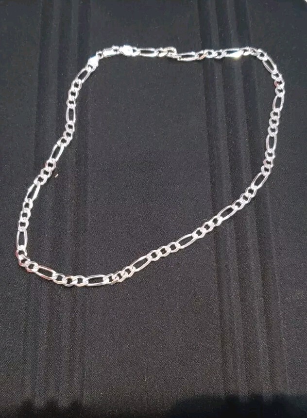18 inch 5.5mm figaro silver chain, very good condition