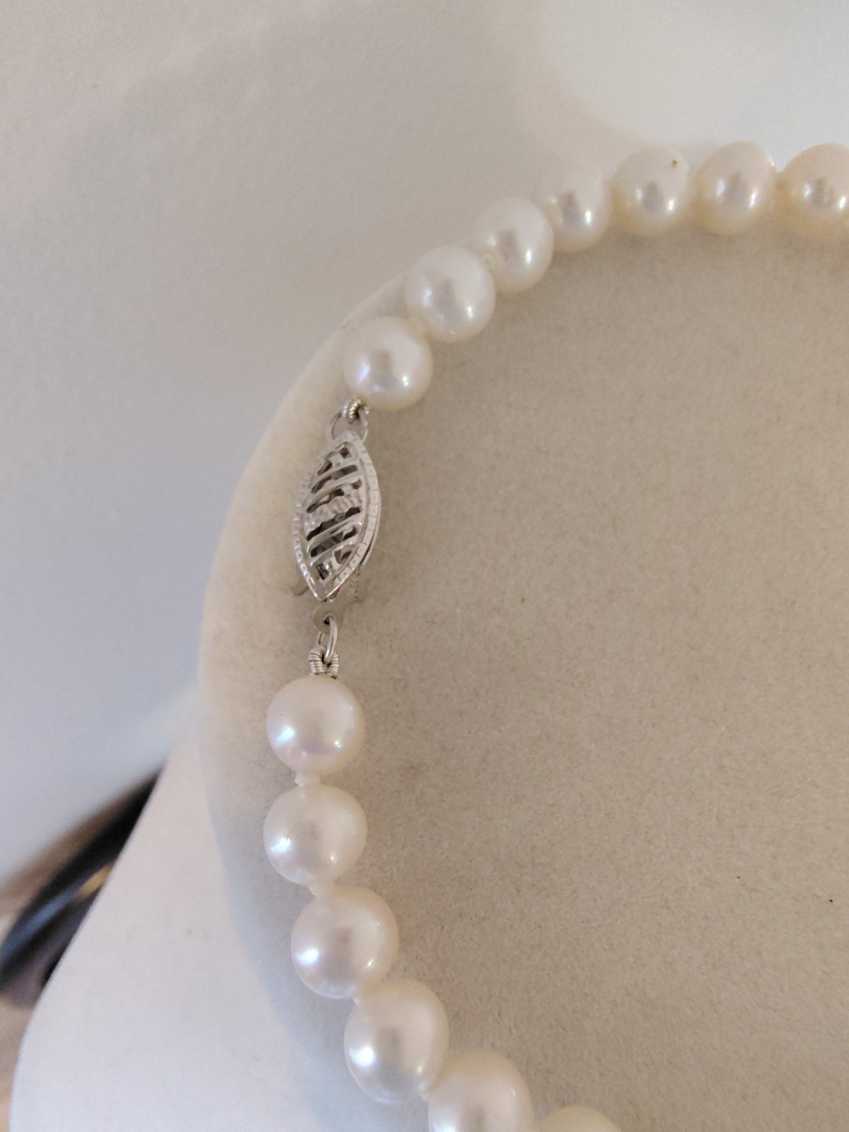 Vintage 14K White Gold Cultured Pearl Strand Bracelet 7″ Hand Knotted Filigree