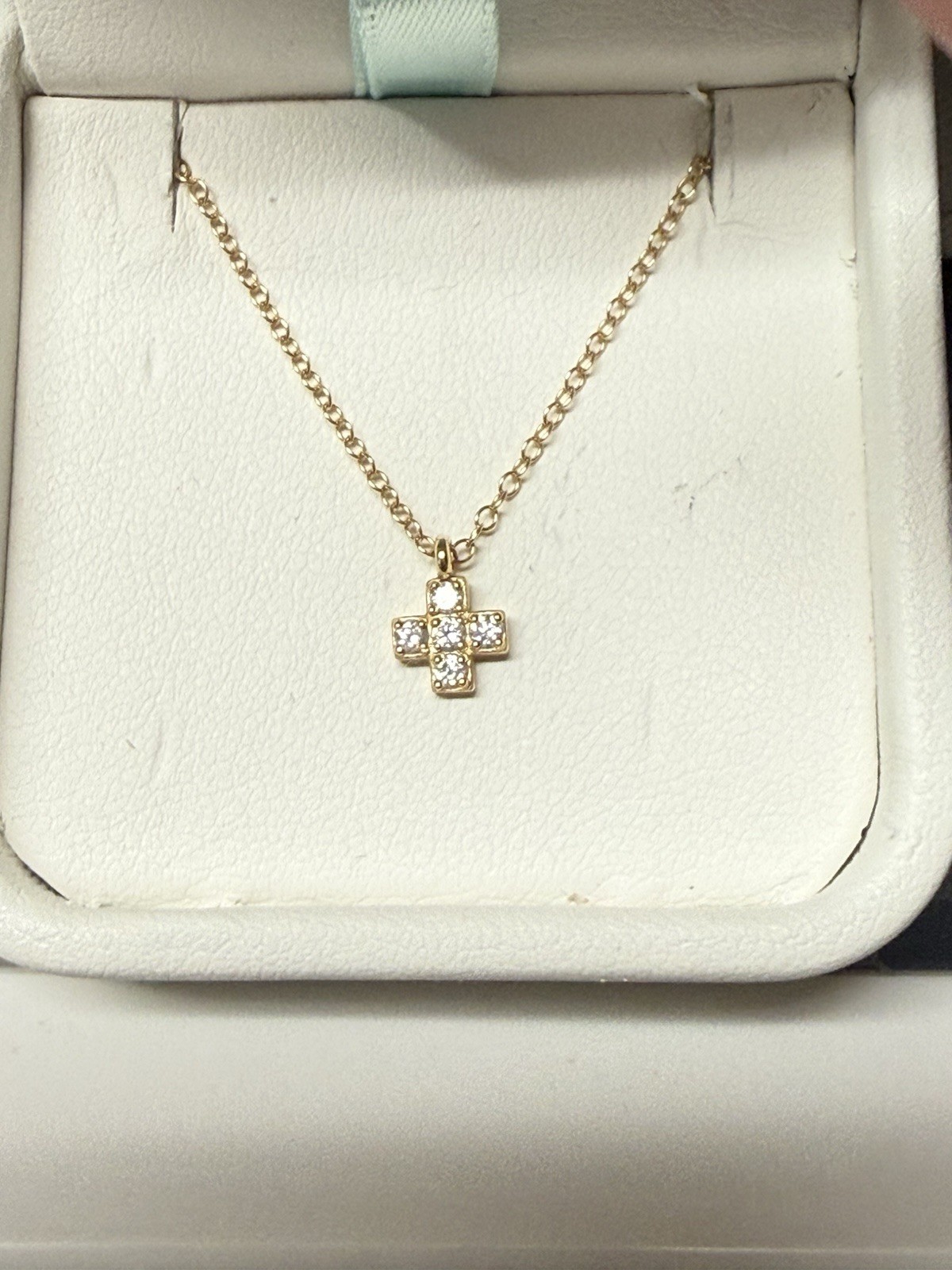 e-newton 14K Gold and Diamond Cross and Chain/ 18 In/ Retails for 525.00
