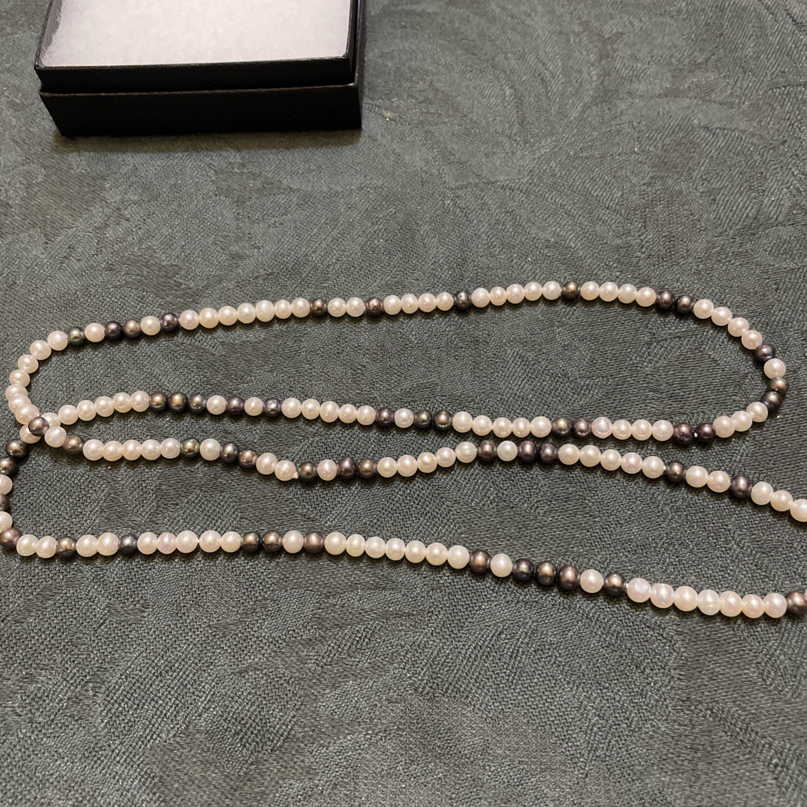 QVC Beautiful White & Black Pearl Necklace Continuous Strand 32 Inch.