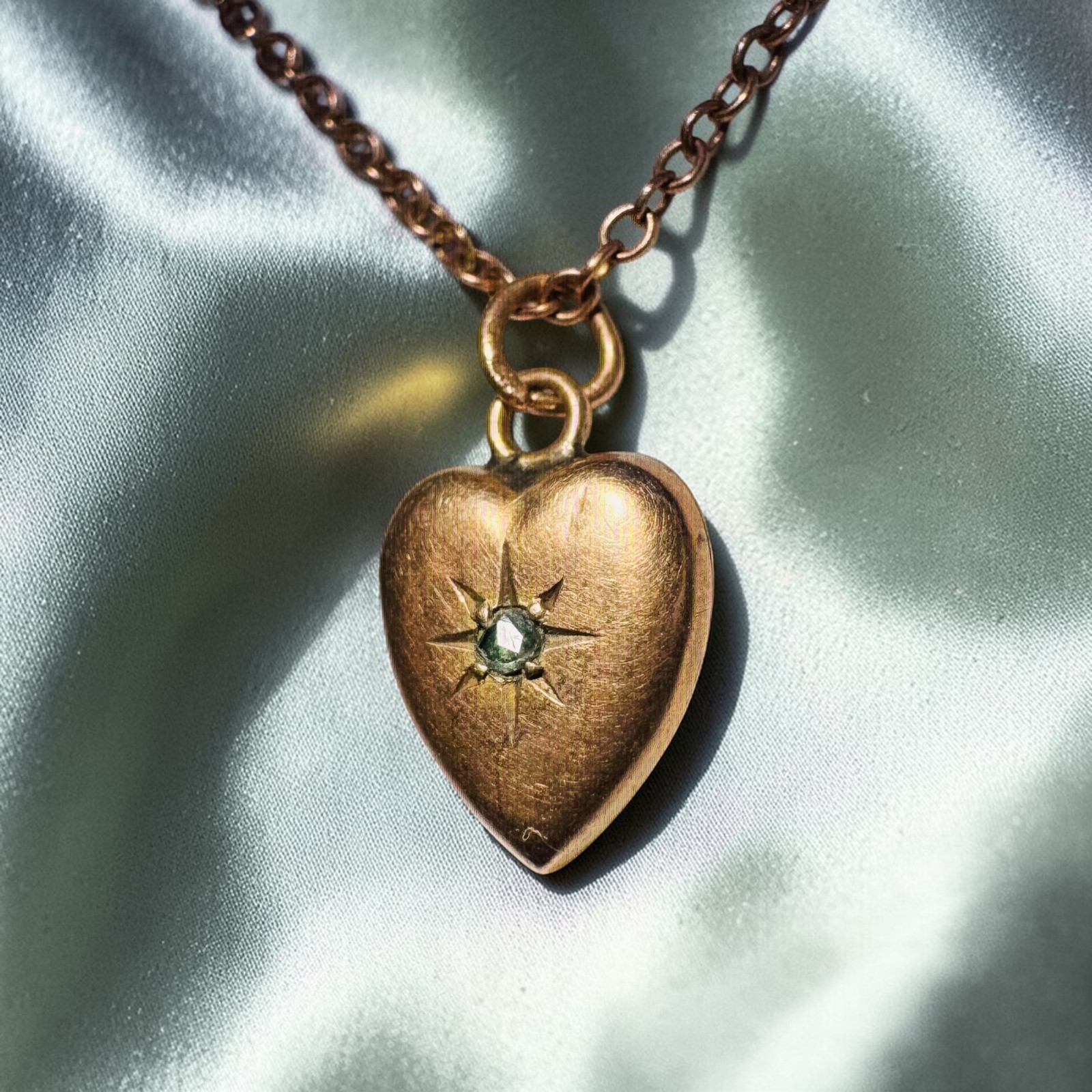 ANTIQUE 10K Gold Old Mine Cut Diamond Heart Puff Necklace -14″ -Victorian -1.6g