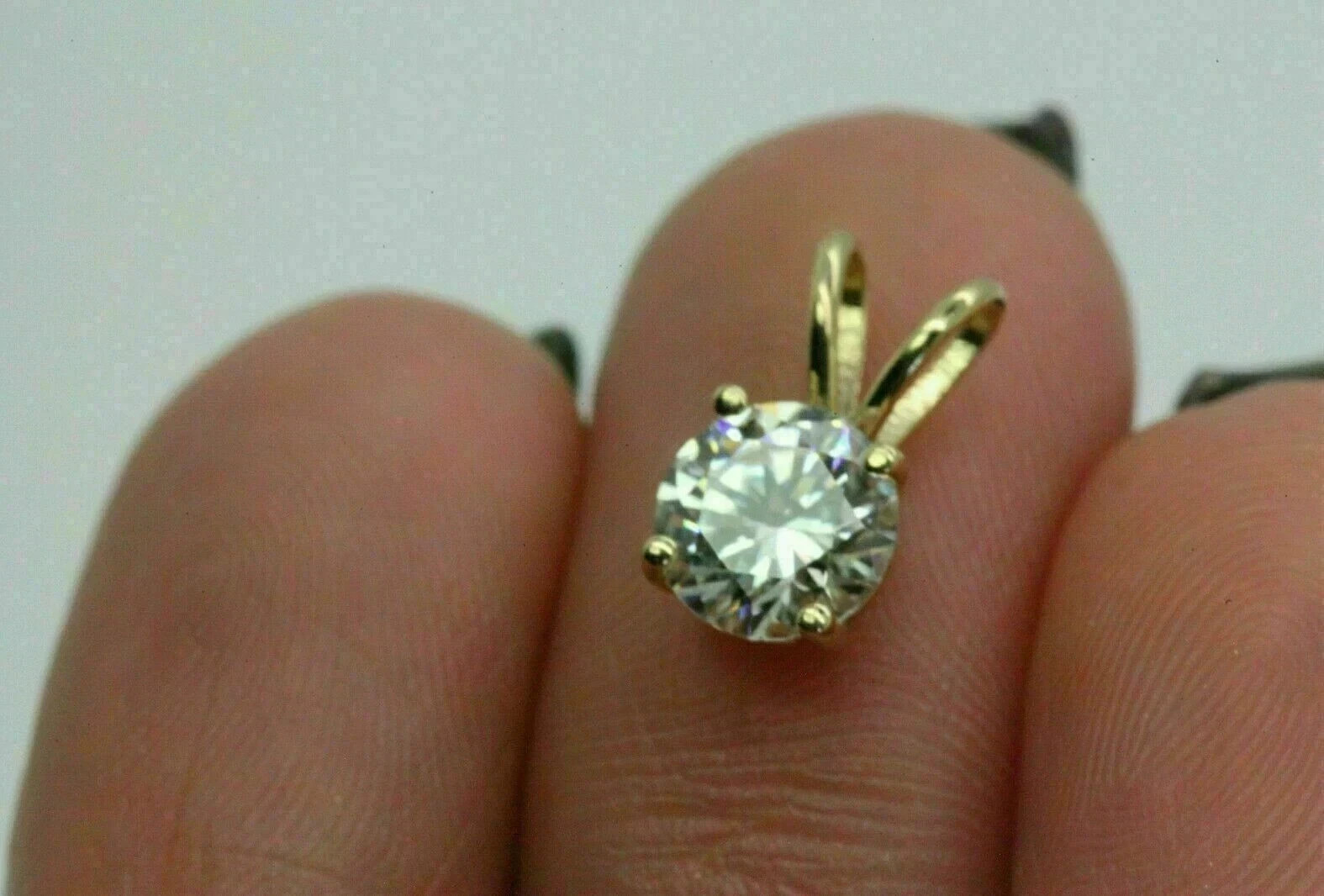 1Ct Round Cut Lab-Created Diamond Pendant With 18″ Chain 14k Yellow Gold Plated