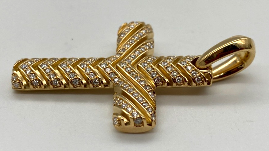 David Yurman 18K Yellow Gold Chevron Cross Enhancer Diamonds Pendant 36 x 27mm