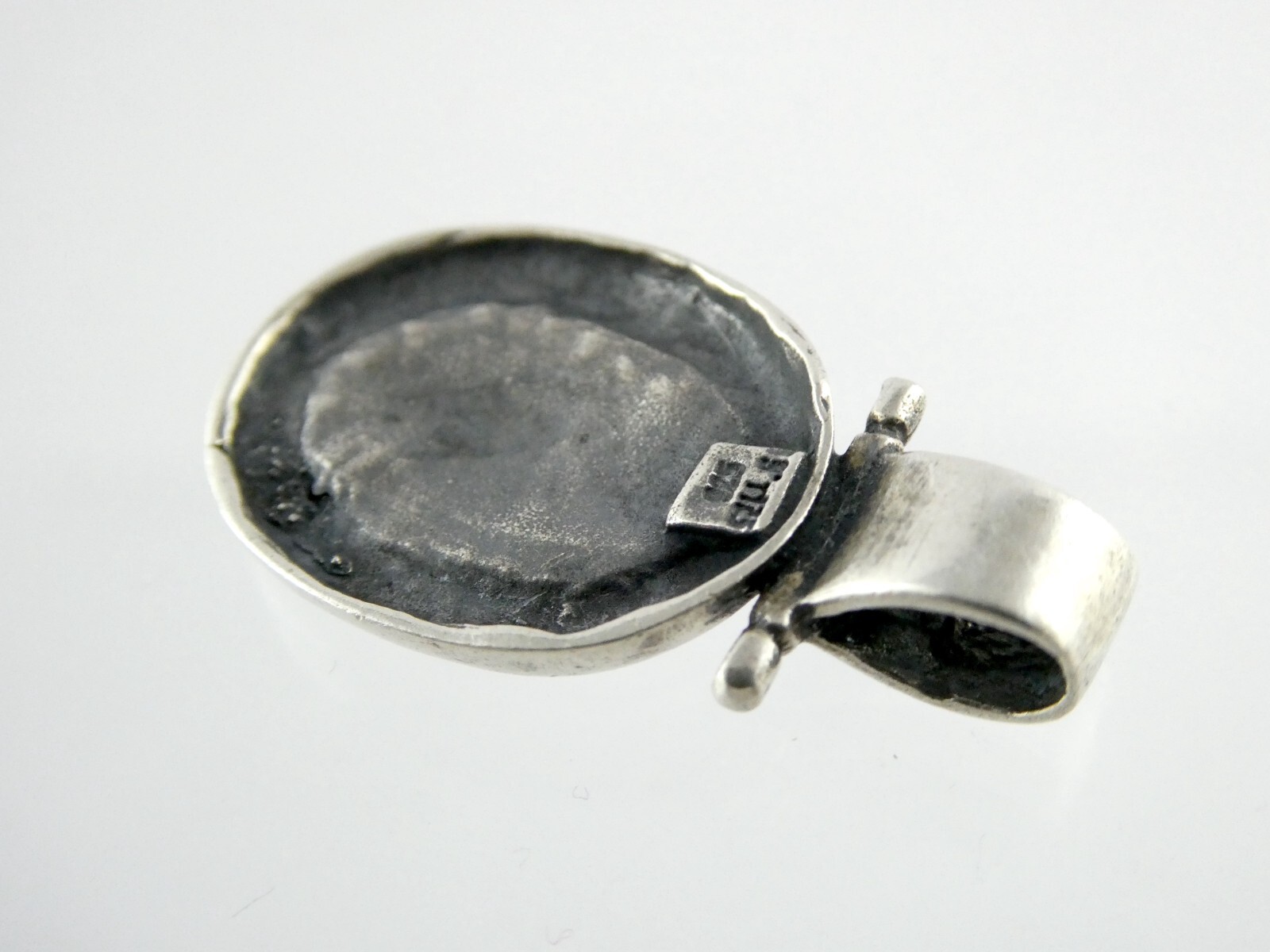 Omega Upsilon Designer Mark Sterling Silver Geometric Pendant 925 3.6g 1 1/8 In