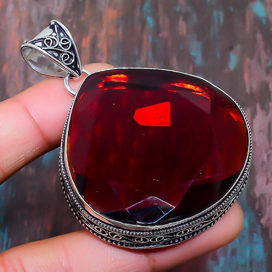 Vintage Mozambique Garnet Gemstone Handmade Gift Jewelry Pendant 2.48″ u454