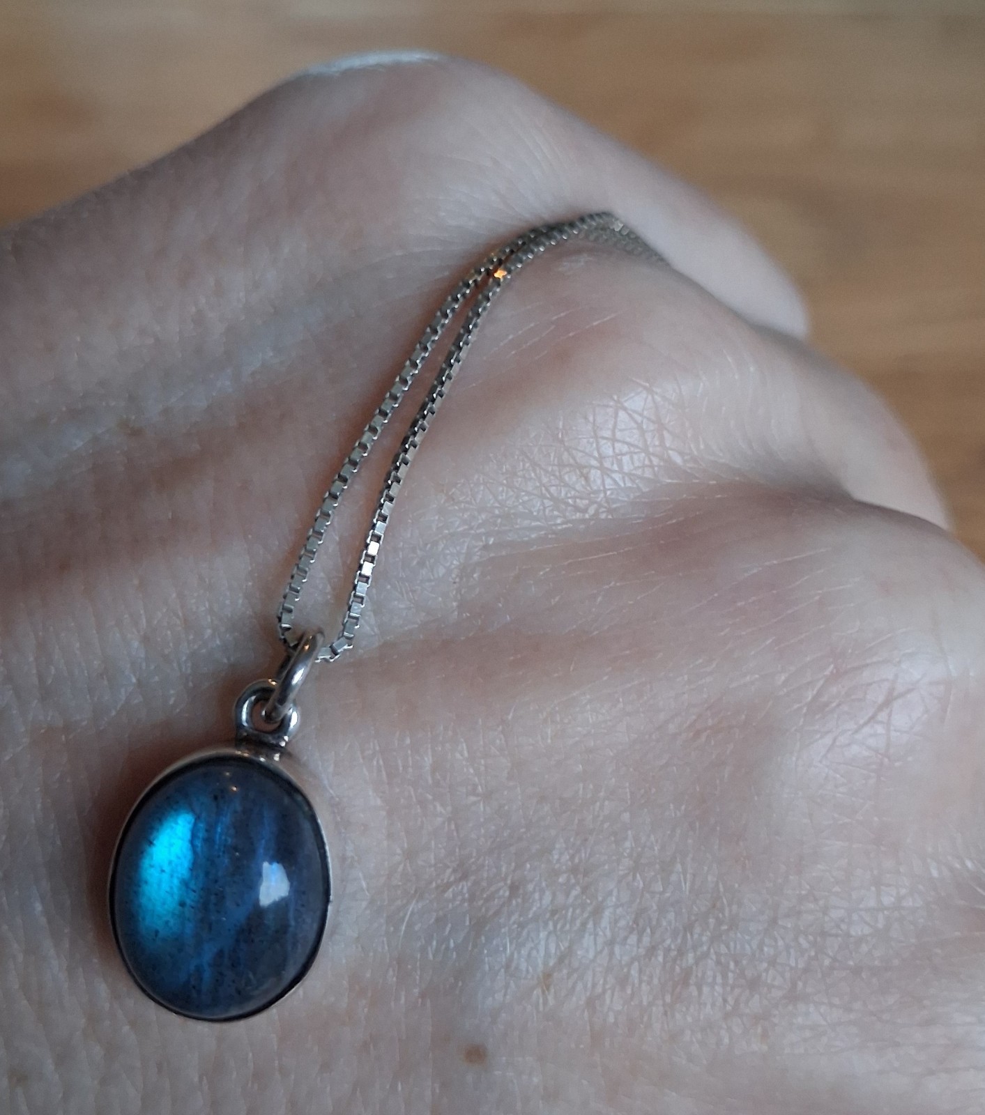 Sterling Silver Rich Blue Labradorite Cabochon Pendant Oval Box Chain Necklace