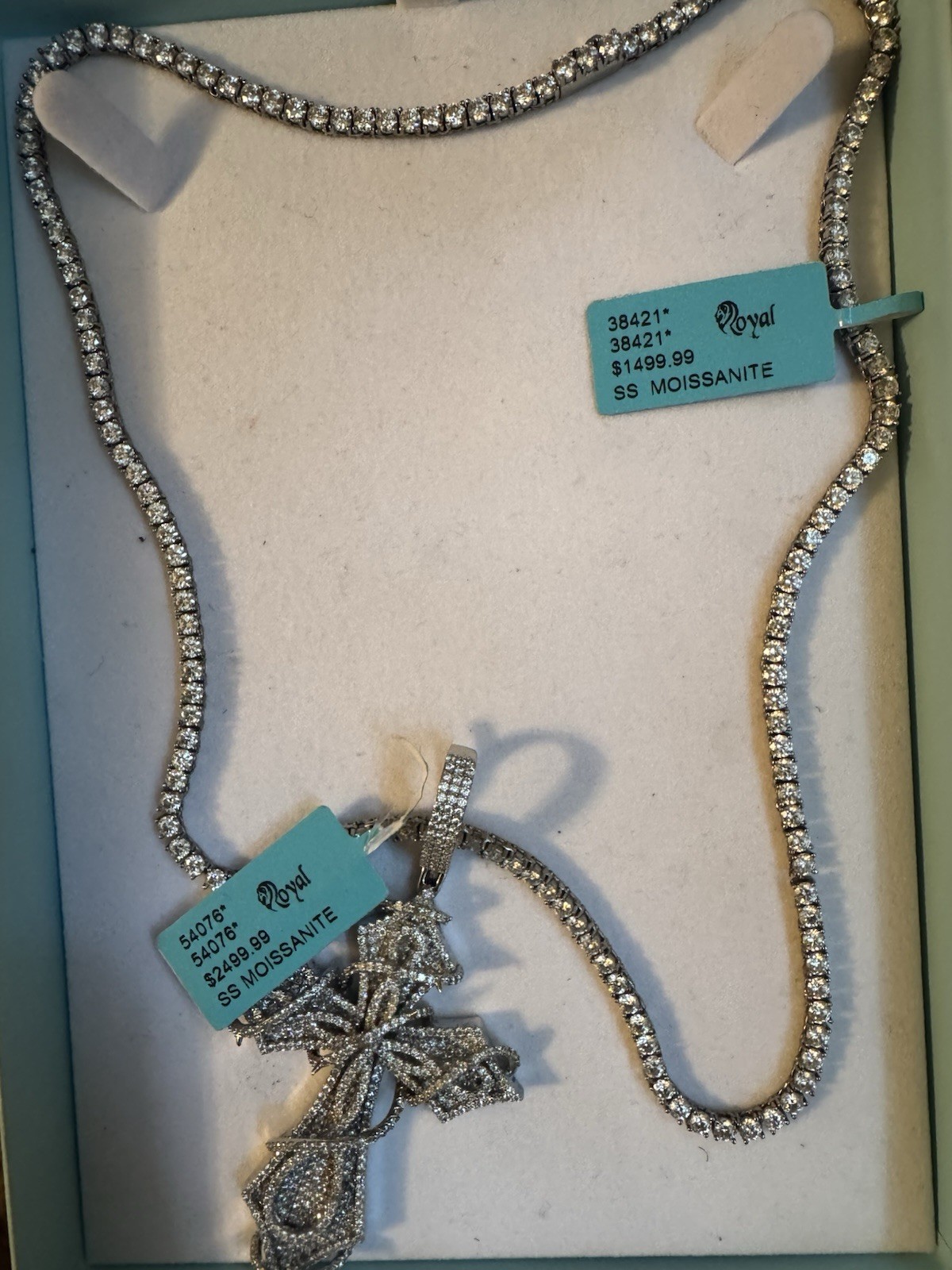 Diamond Tennis chain with cross pendant
