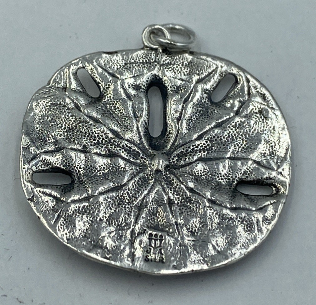 James Avery Sterling Silver Large Sand Dollar Pendant Retired