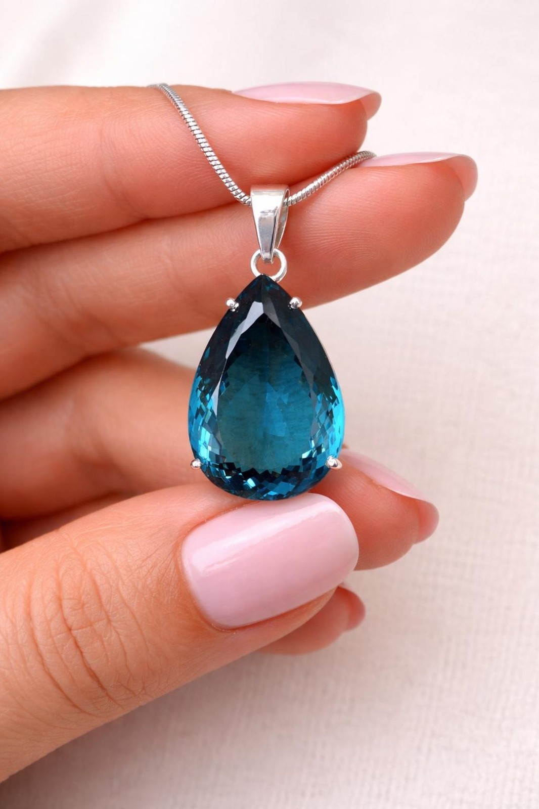 GIE Certified Natural 78 Ct London Blue Topaz Pear Cut Pendant Loose Gemstone