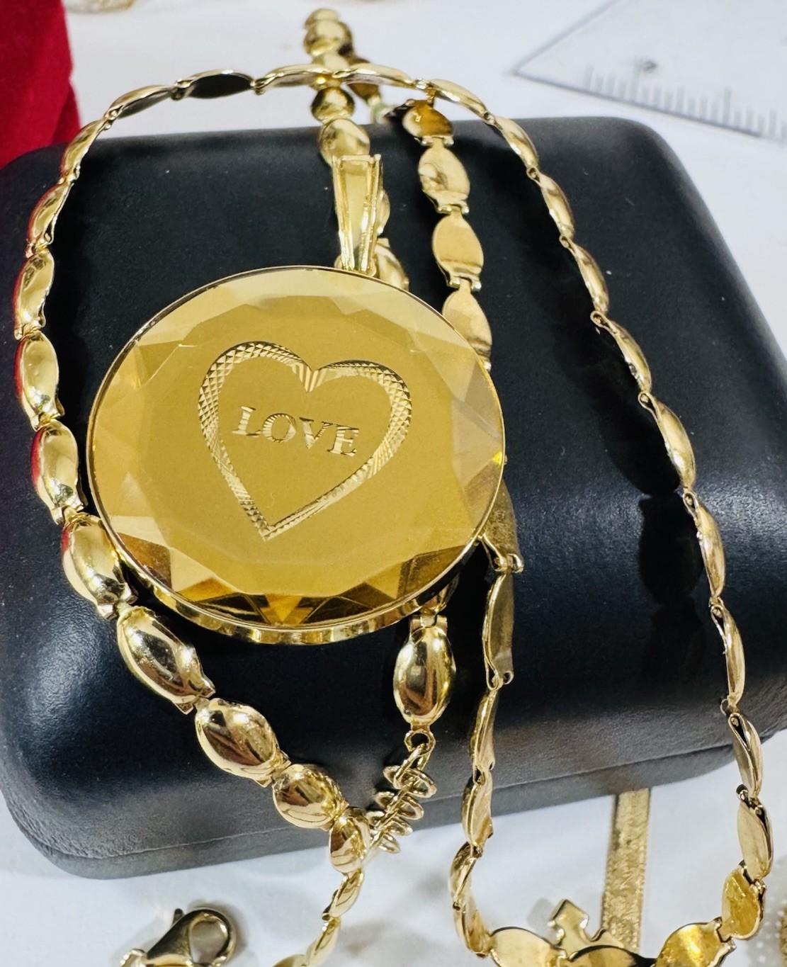 K18 Japan Gold Round Heart Pendant W/ Necklace 17/17.5” Long 14.6g 4mm WOMENS