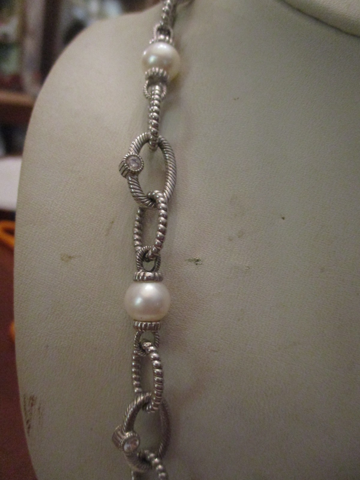 Judith Ripka sterling silver Pearl station CZ oval link necklace 18″ , 52 gm
