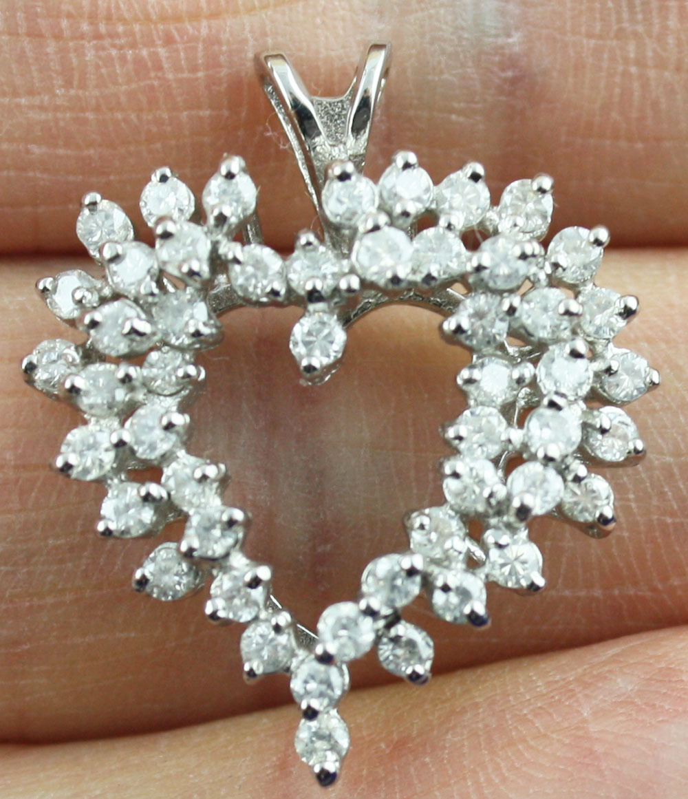 VPKJewelry Beautiful natural 14k gold heard pendant real diamonds 3.6 gram
