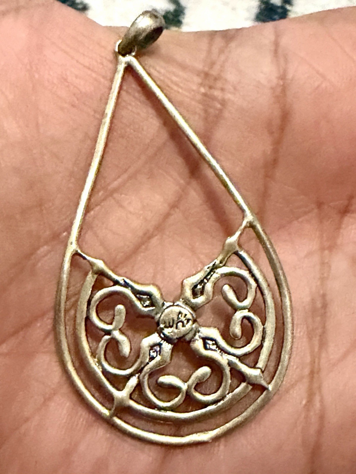 Sterling Silver Teardrop Filigre Stamped Pendant Estate Piece