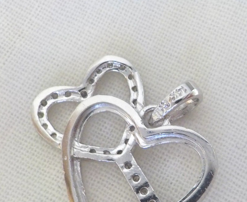 14K White Gold Key To Your Heart Diamond Pendant – 2.20 gms, 0.75 in, 0.17 ctw