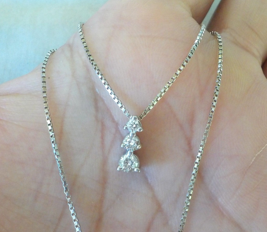 Petite 14K White Gold Three Stone Diamond Necklace – 2.70 gms, 15 in, 0.17 ctw