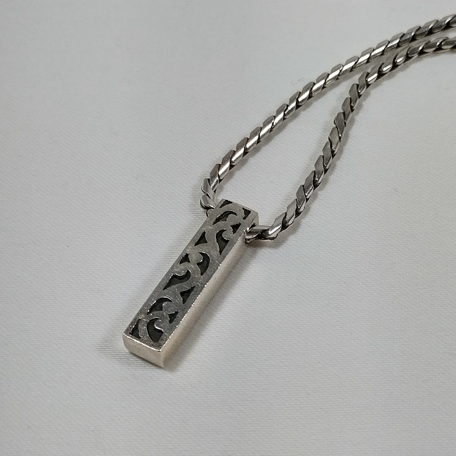 Vintage 16” Lois Hill Sterling Silver Toggle Necklace Scroll Bar Pendant 22g