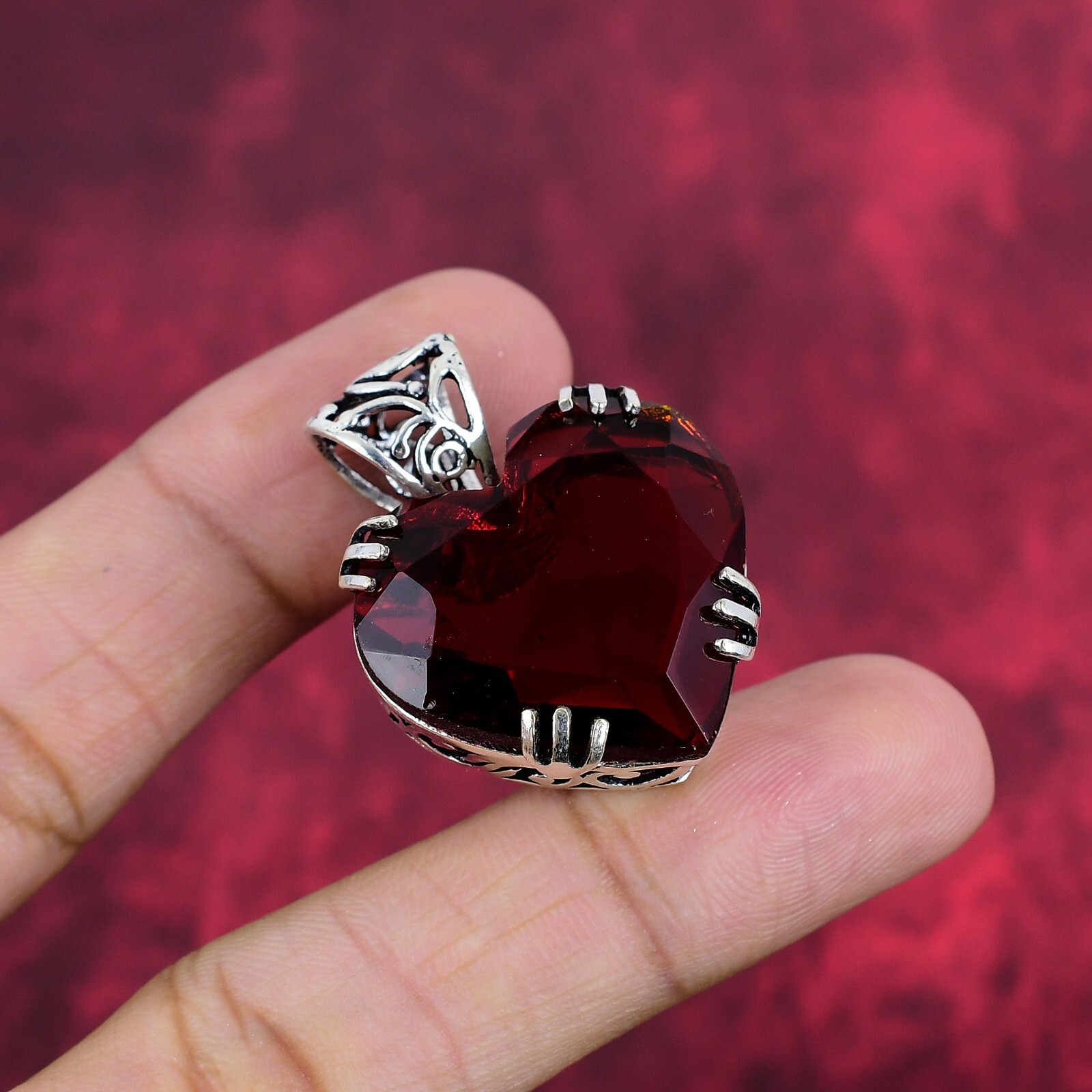 Red Garnet Gemstone Handmade 925 Sterling Silver Amazing Pendant Jewelry