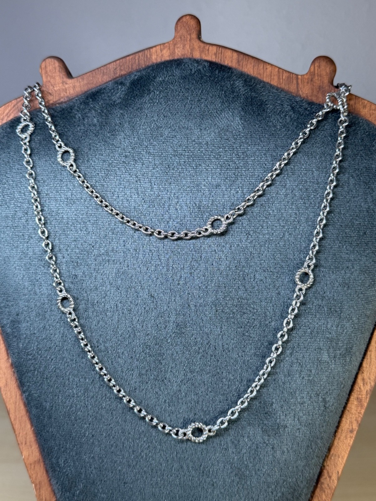 Judith Ripka Sterling Silver Oval Link Chain Round Texture Station Necklace 36in