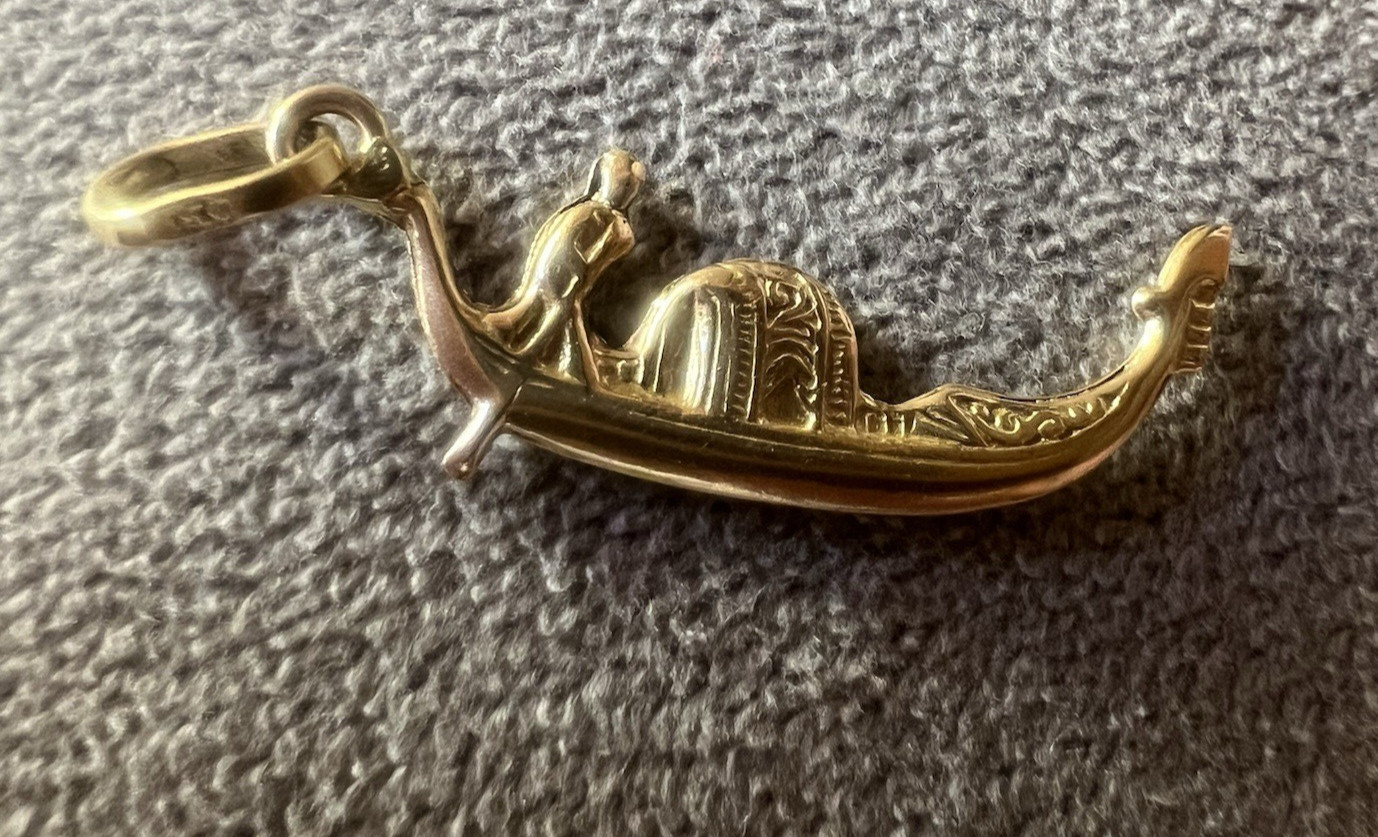 Solid 18k Gold Gondola Venice Venezia Charm Pendant Souvenir Italy 1.1 g
