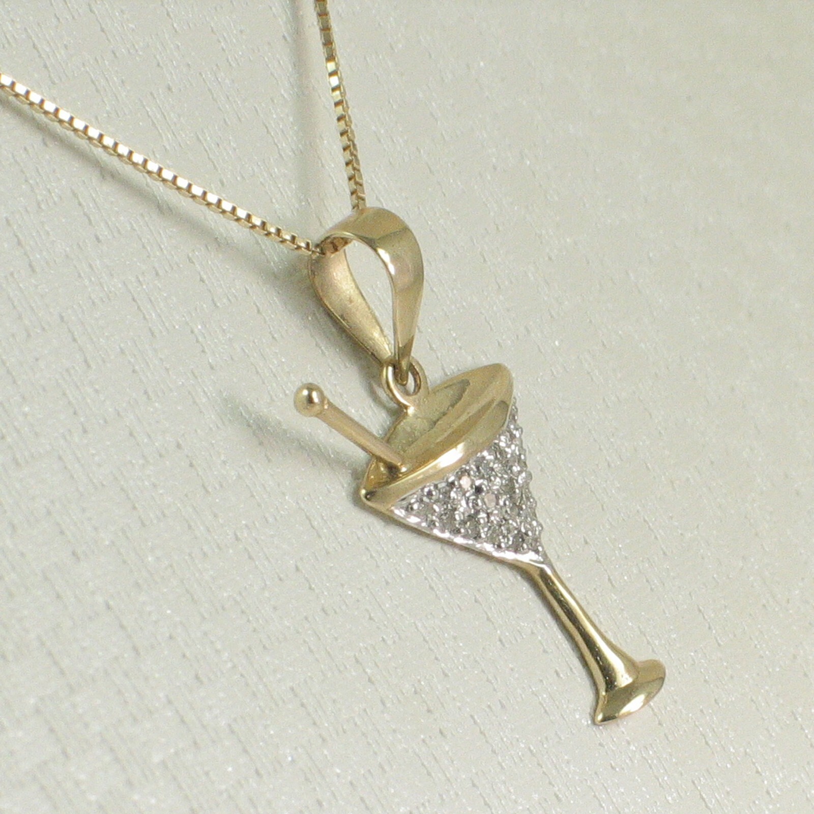 Beautiful Cocktail Cup Design 14kt Solid Yellow Gold Diamond Pendant Necklace