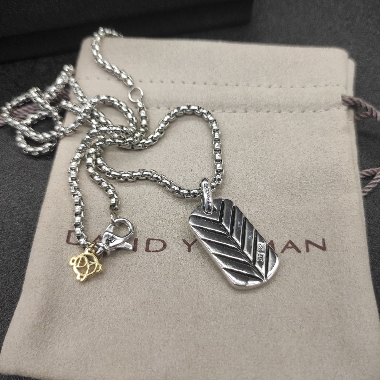 David Yurman Chevron Dog Tag Sterling Silver with Sapphires 3mm Necklace 21in