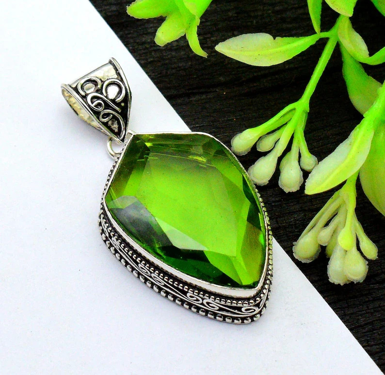 Green Peridot Gemstone Handmade 925 Sterling Silver Kite Cut Jewelry Pendant