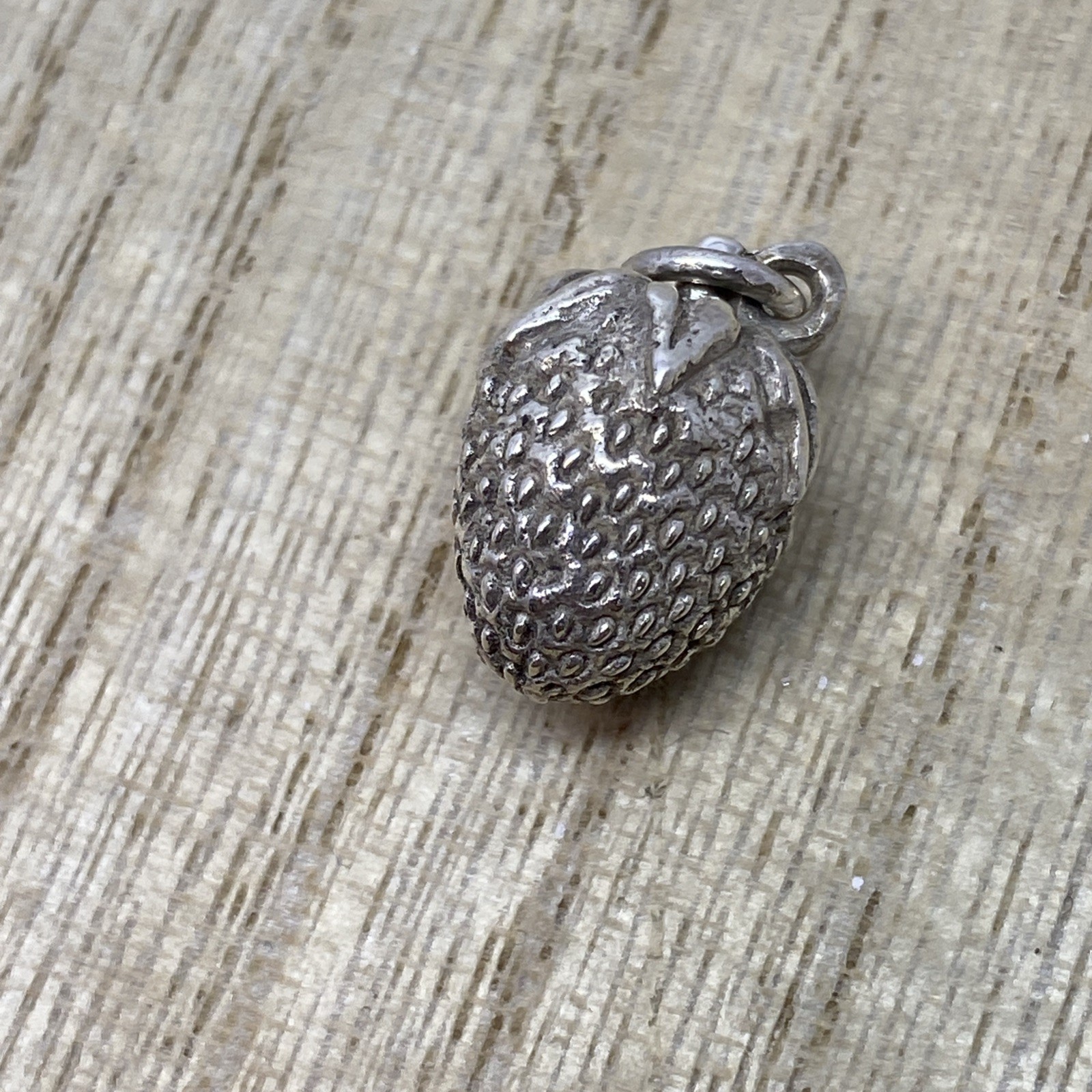 Retired James Avery SOLID Heavy Strawberry 3-D, More than 8.5 Grams RARE Piece!