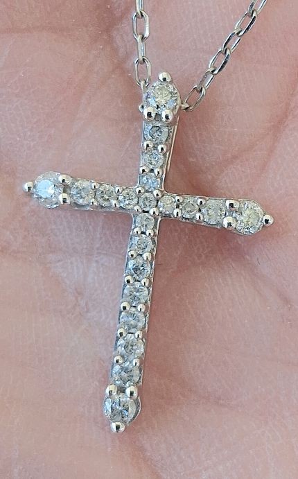 Kay Jewelers 10K White Gold Diamond 1/2″ x 3/4″ Cross Pendant and 16/18″ Chain