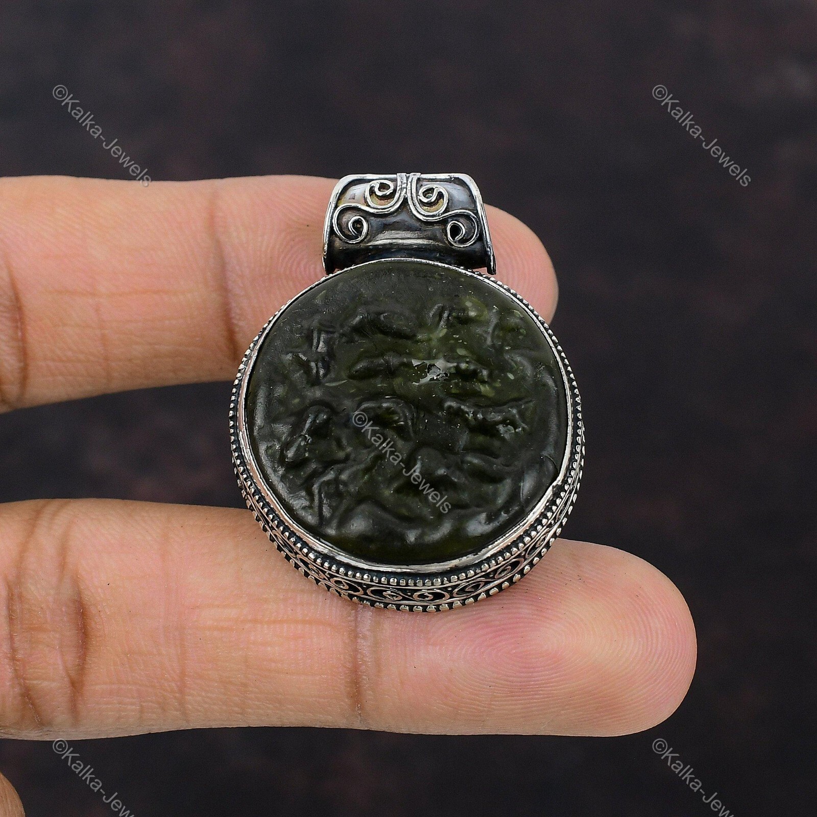 Natural Moldavite Gemstone Pendant Vintage 925 Sterling Silver Jewelry For Women