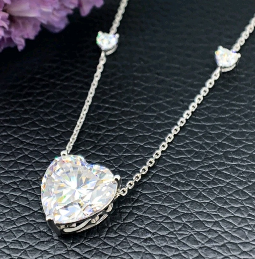 15 Ct Certified Treated White Diamond Solitaire Lovely Heart Pendant, 925 Silver