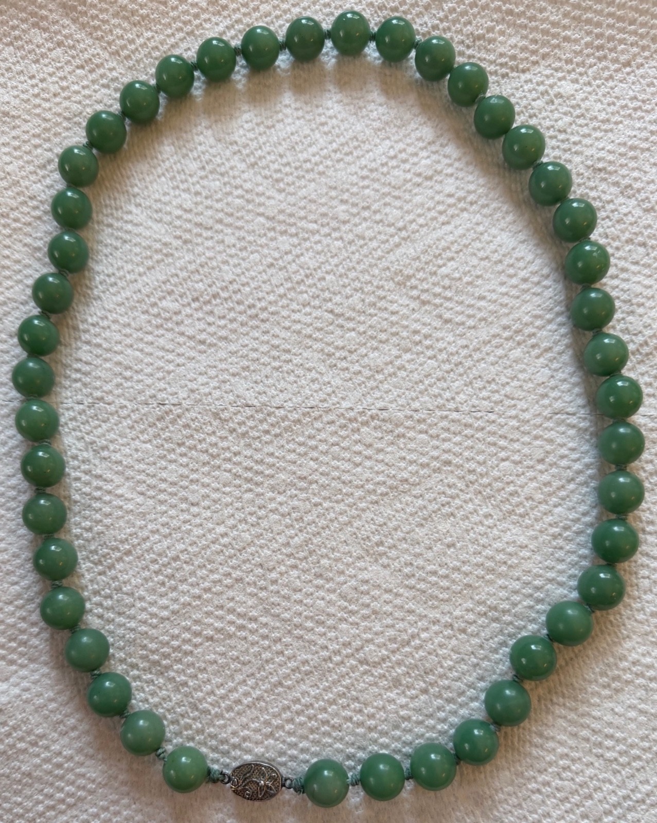Vintage Chinese Green Jade Necklace w. Silver Filigree Floral Clasp, 23.5 inches