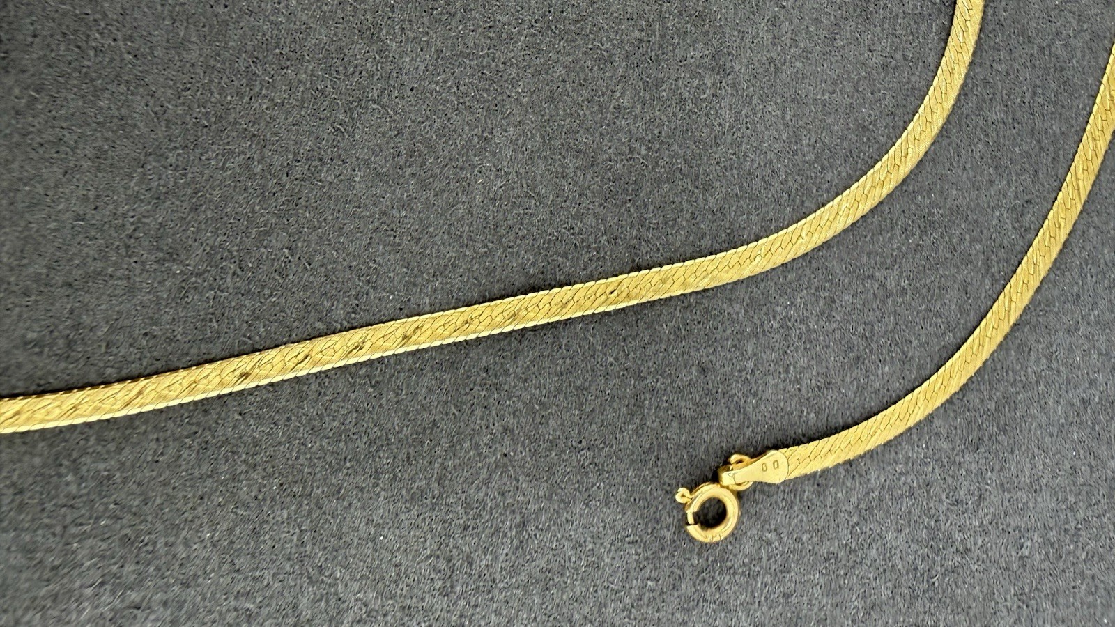 14K Yellow Gold Herringbone Chain Necklace 24” 9.30g Broken