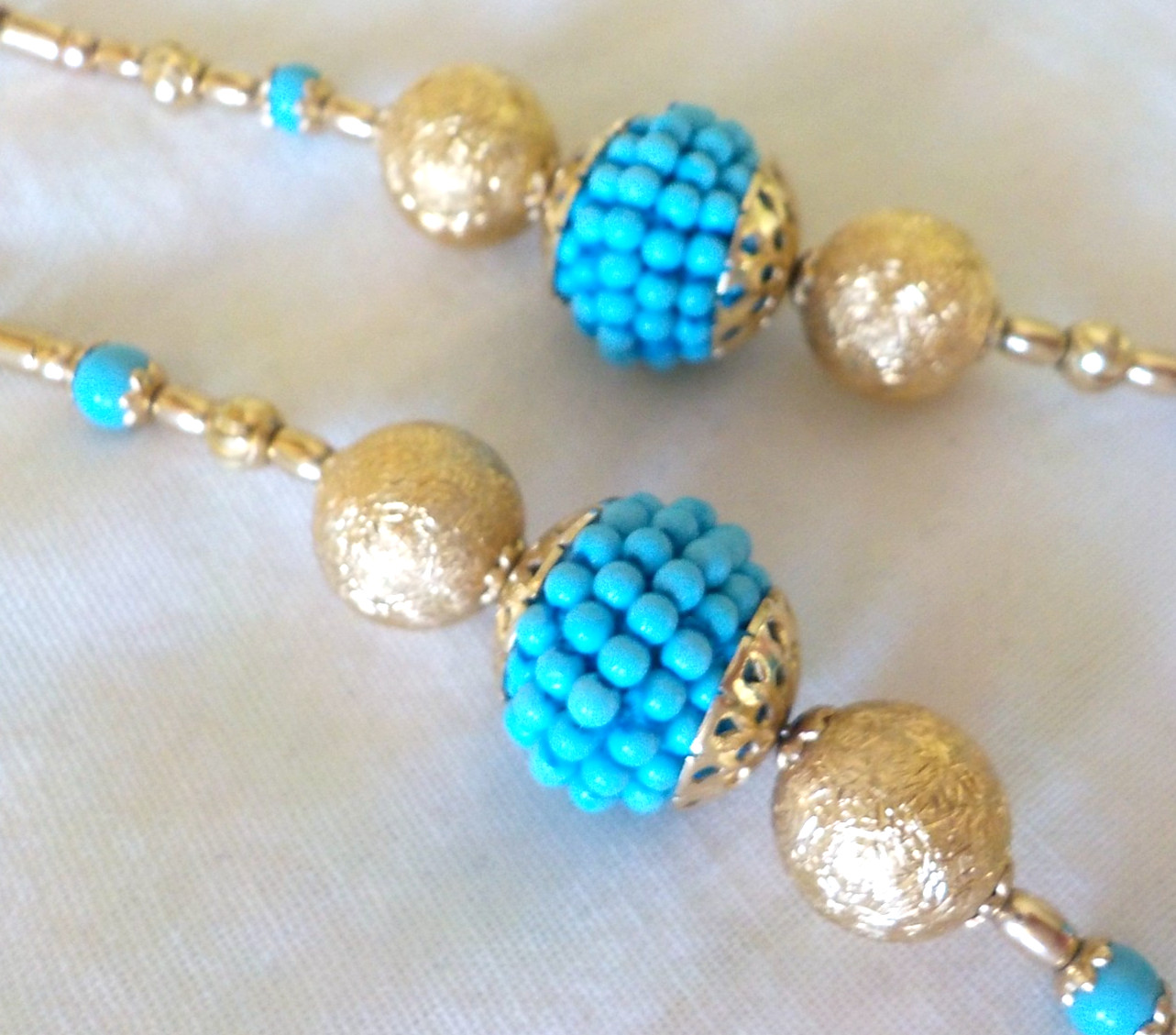 Solid 14K Yellow Gold Beaded Turquoise Diamond Cut Necklace – 18.3 gms, 20.5 in