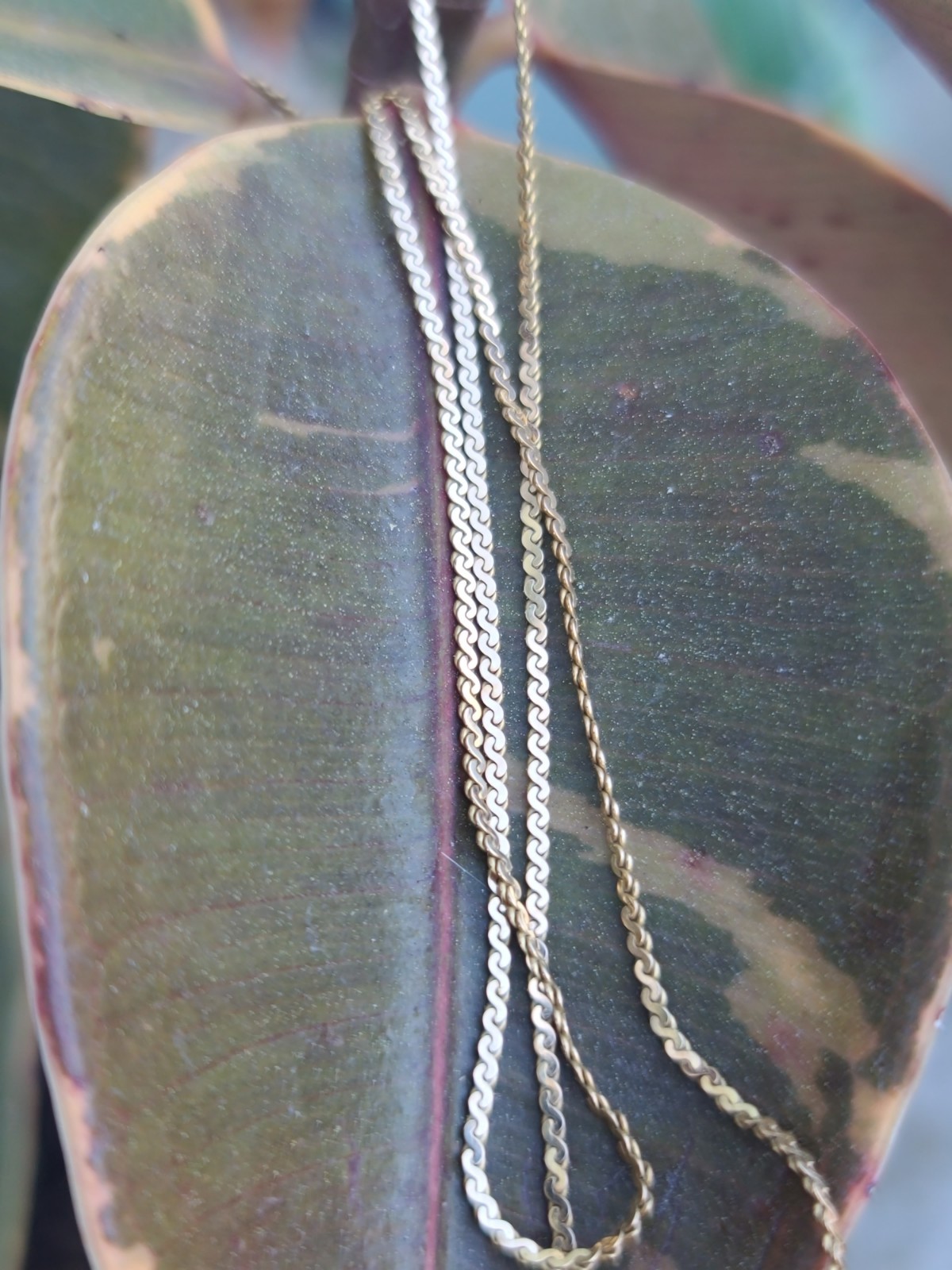 14k Solid Yellow Gold Serpentine Chain Necklace 18″x1.1mm ITALY Signed AR 3grams