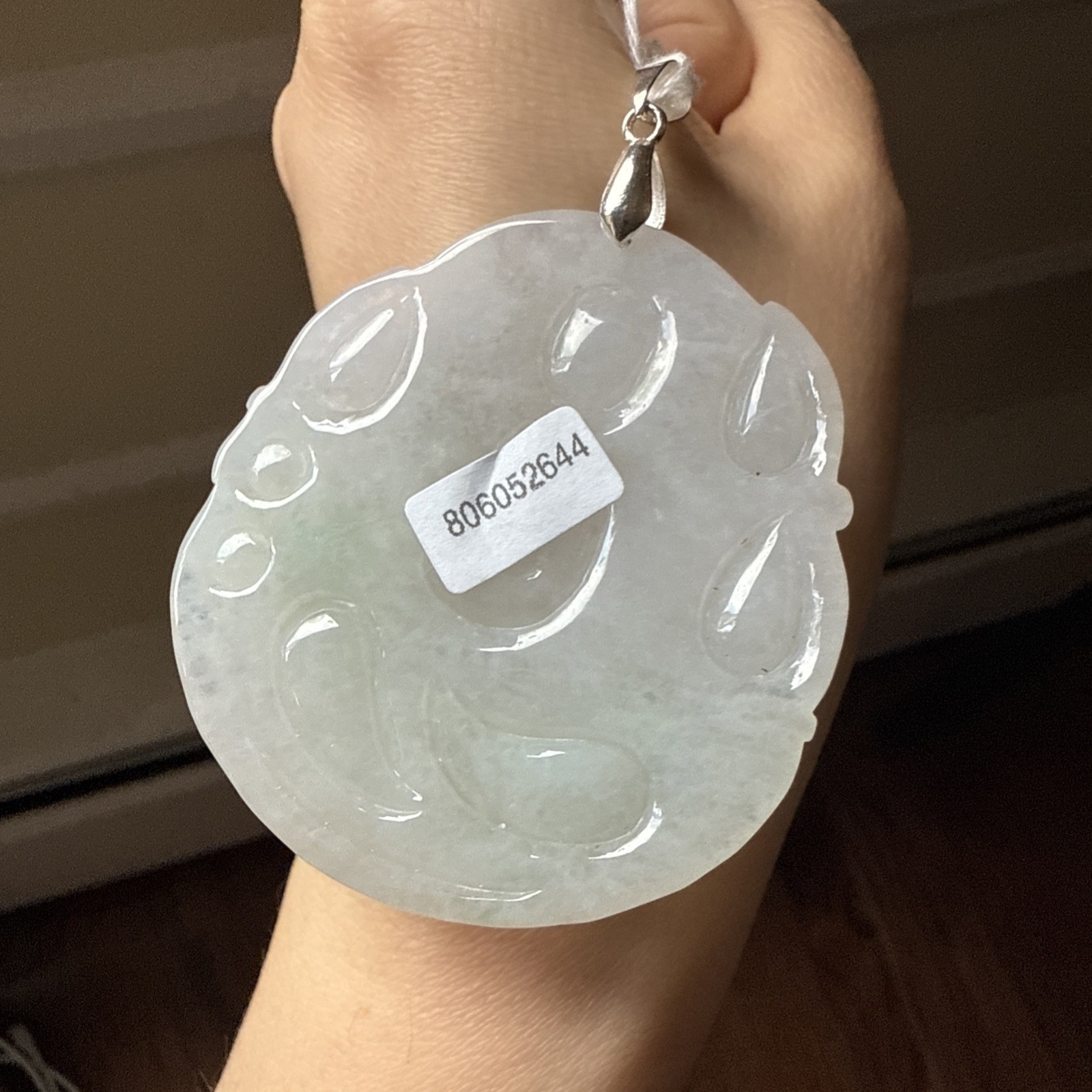 純天然翡翠A貨 untreated Myanmar Burma Grade A Jadeite Jade 老坑冰蓮花觀音 Certified