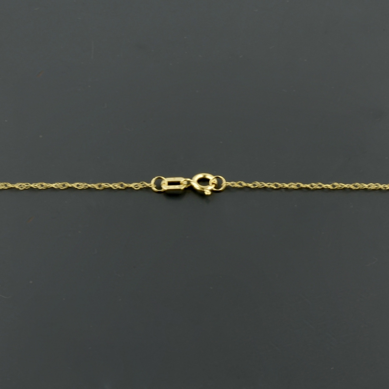 18K YELLOW GOLD .9mm SINGAPORE PENDANT CHAIN NECKLACE