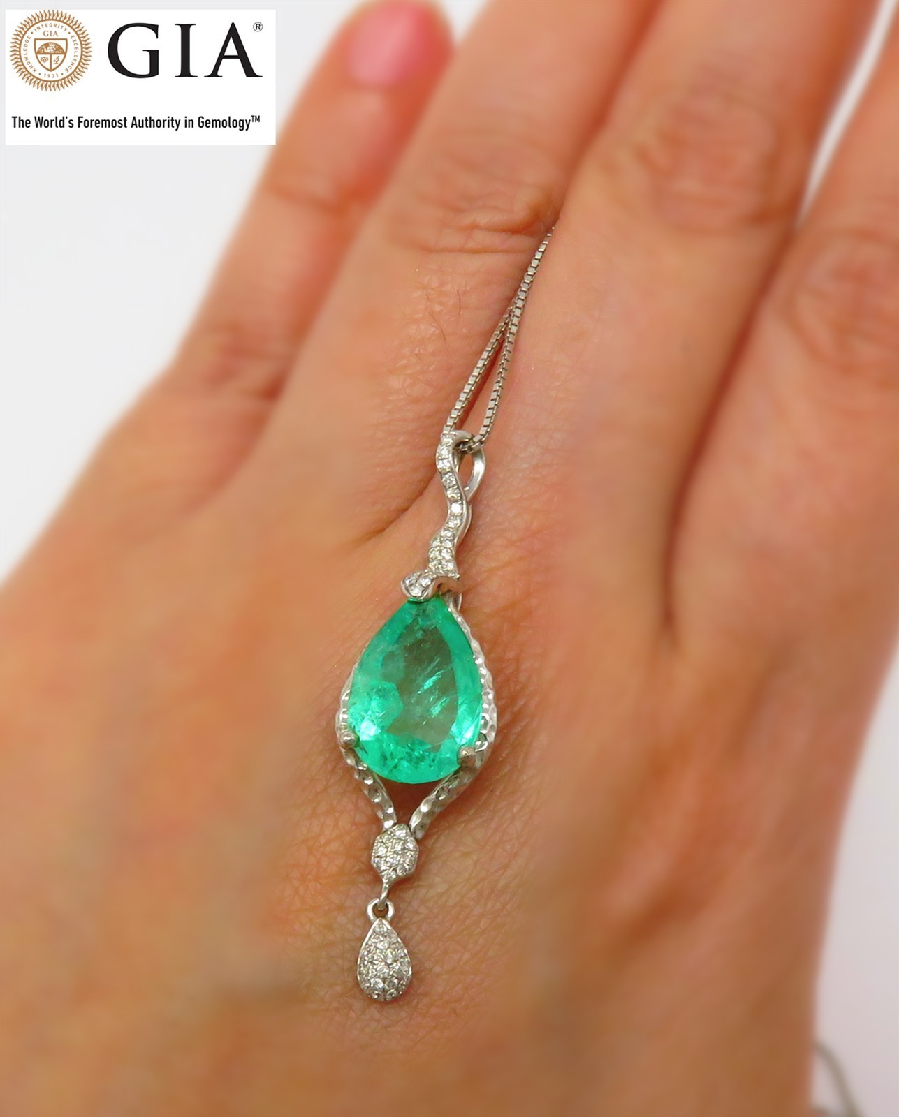 NYJEWEL GIA Certified White Gold 3.73ct Emerald 55 Diamond Pendant Necklace 18″