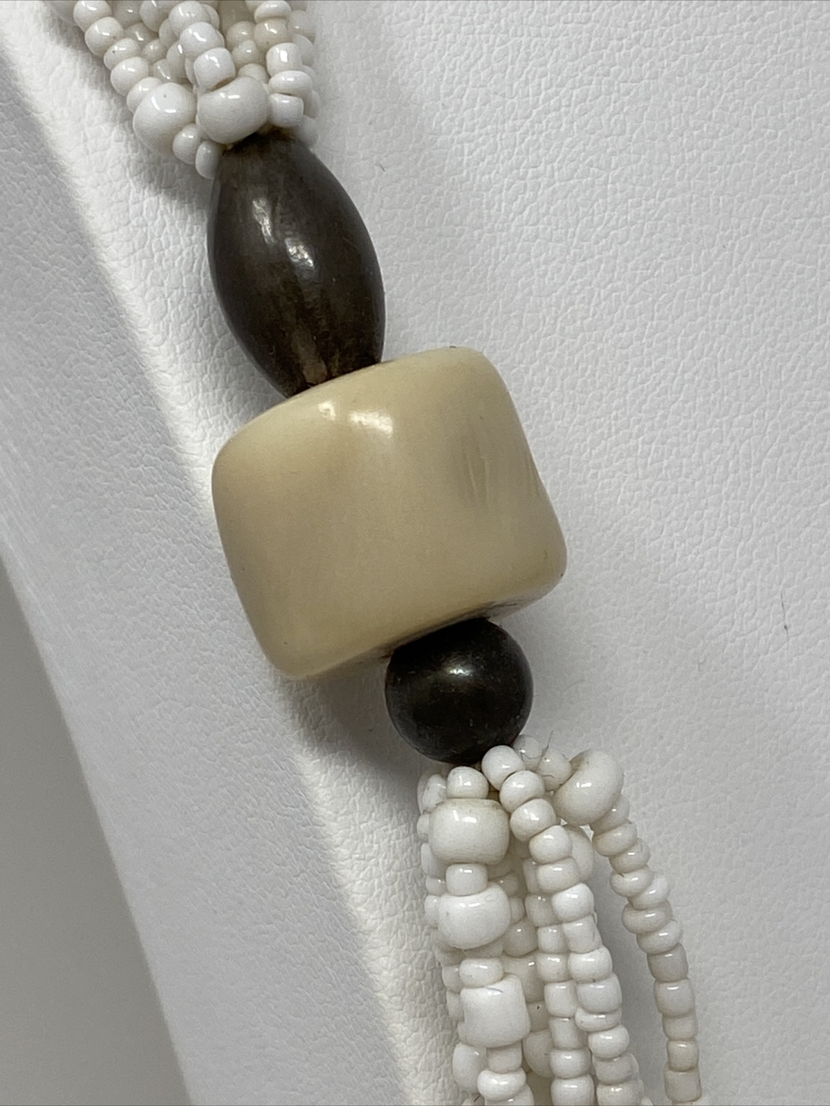 Retired Silpada Bamboo Coral ~ Seed Beads & Black Pen Shell 36″ Necklace N1573