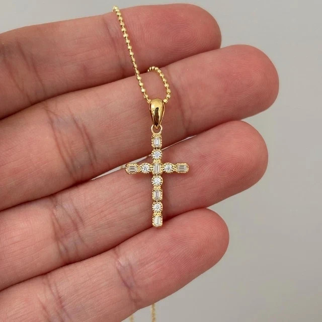 1.50Ct Round Cut Lab Created Diamond Criss Coss Pendant 14k Yellow Gold Plated