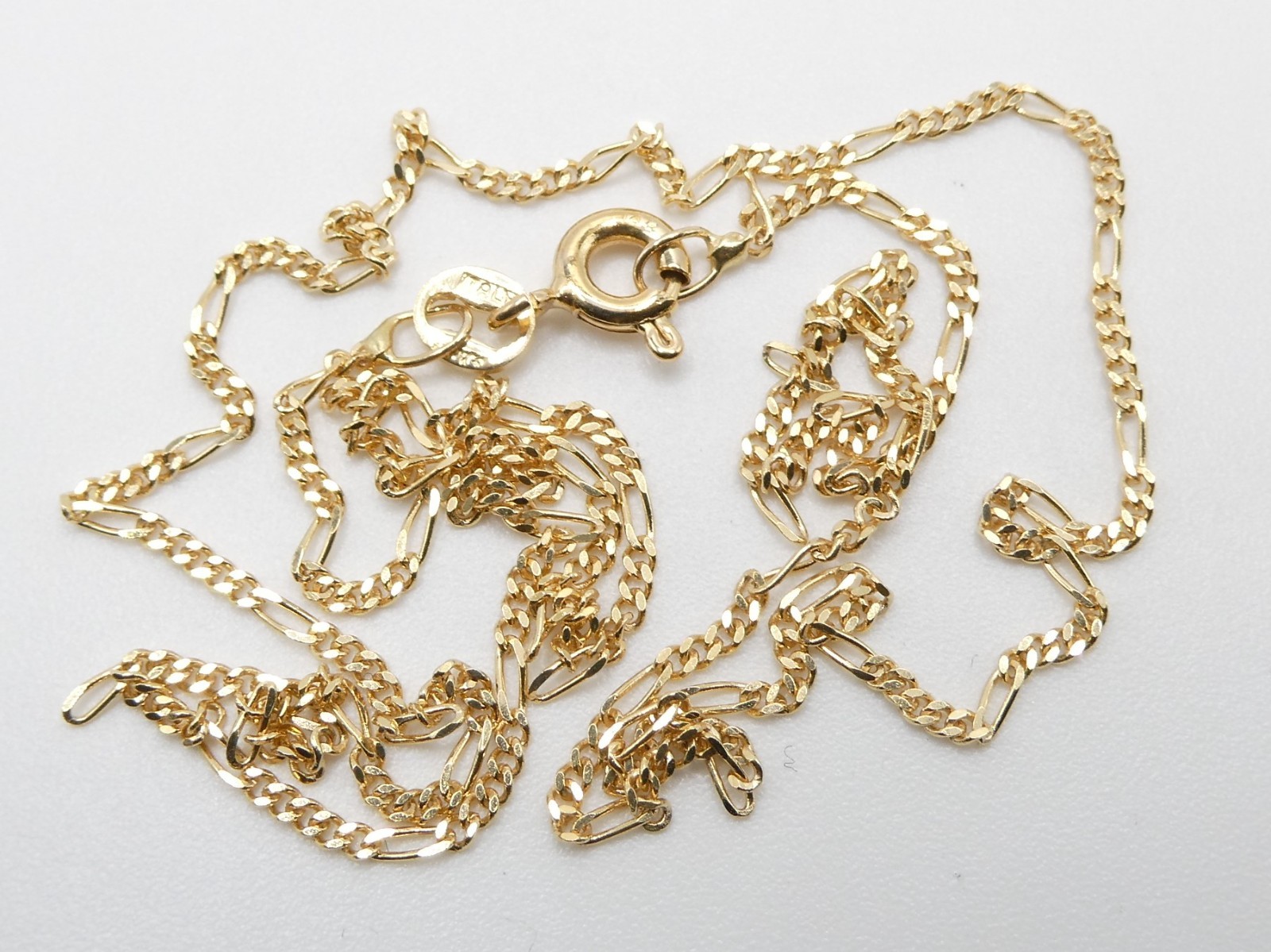 14k Yellow Gold Dainty Figaro Link Chain Necklace Italy 2g 1.2mm 17.5″